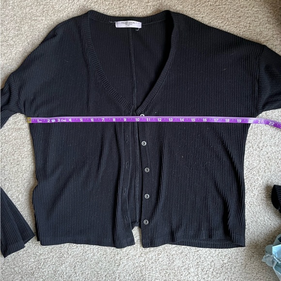 Project Social T Cropped Black Rib Knit Button Up Long Sleeve Cardigan Top - Picture 6 of 7